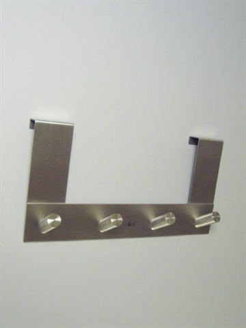 Zack design - knager�kke m. 4 knopper, mat b�rstet �delst�l, til at h�nge over d�r - ( d�rtykkelse 1,9 cm ).