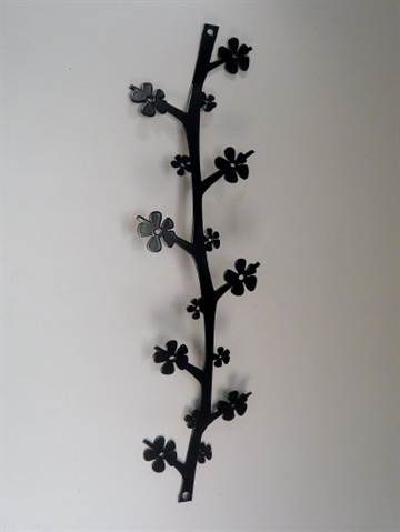 Gren med blomster - knager�kke, metal, sort - ( ikke egnet til tungt overt�j ).