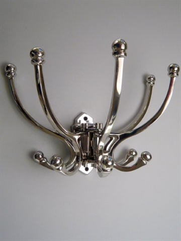 Stor femkrogsknage, drejelig, forkromet metal.