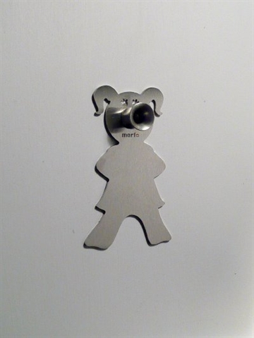 Who? me! her - knage, design Trine Mervig, mat b�rstet st�l - ( incl. skrue og plug ).