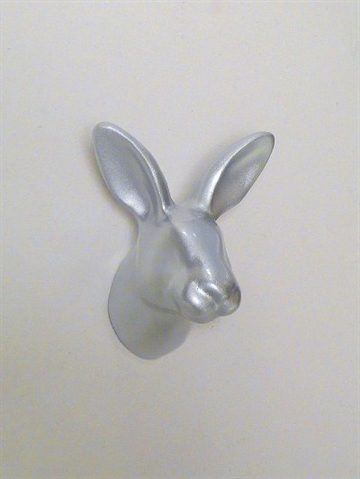 Dear Bunny - knage, design Jorine Oosterhoff, s�lvlakeret polystone og metal m. indst�bt skrue (incl. plug).