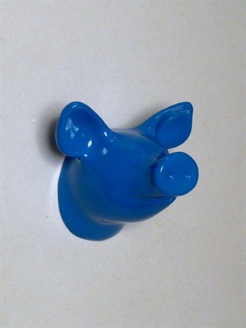 Dear Piggy - knage, design Jorine Oosterhoff, bl�lakeret polystone og metal m. indst�bt skrue (incl. plug). 