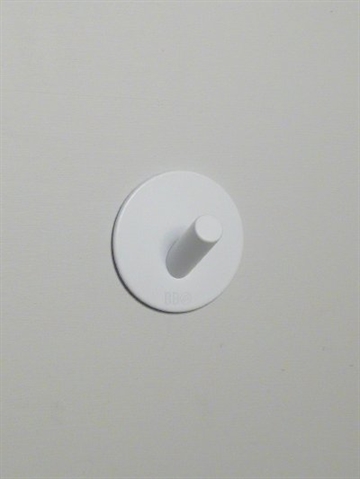 BB design - rund knage, silkemat hvid, st�rkt selvkl�bende.