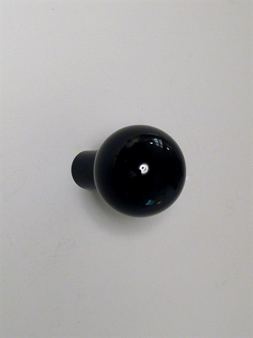 Stor sort porcel�ns knageknop ( incl. skrue og plug ) - EGNET TIL V�G. 