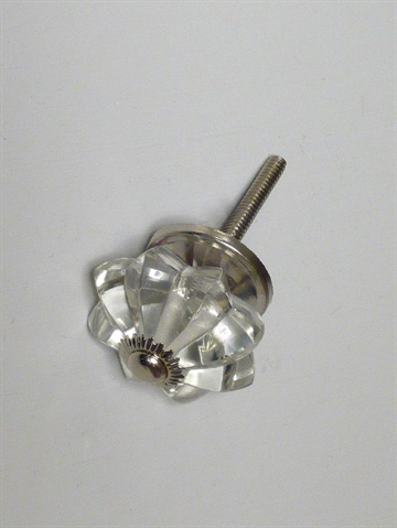 Klar glasknop m. riller og blank forkromet metal, mellemstor.